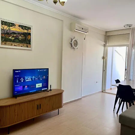 Terrace Apartamento Golem (Tirana)